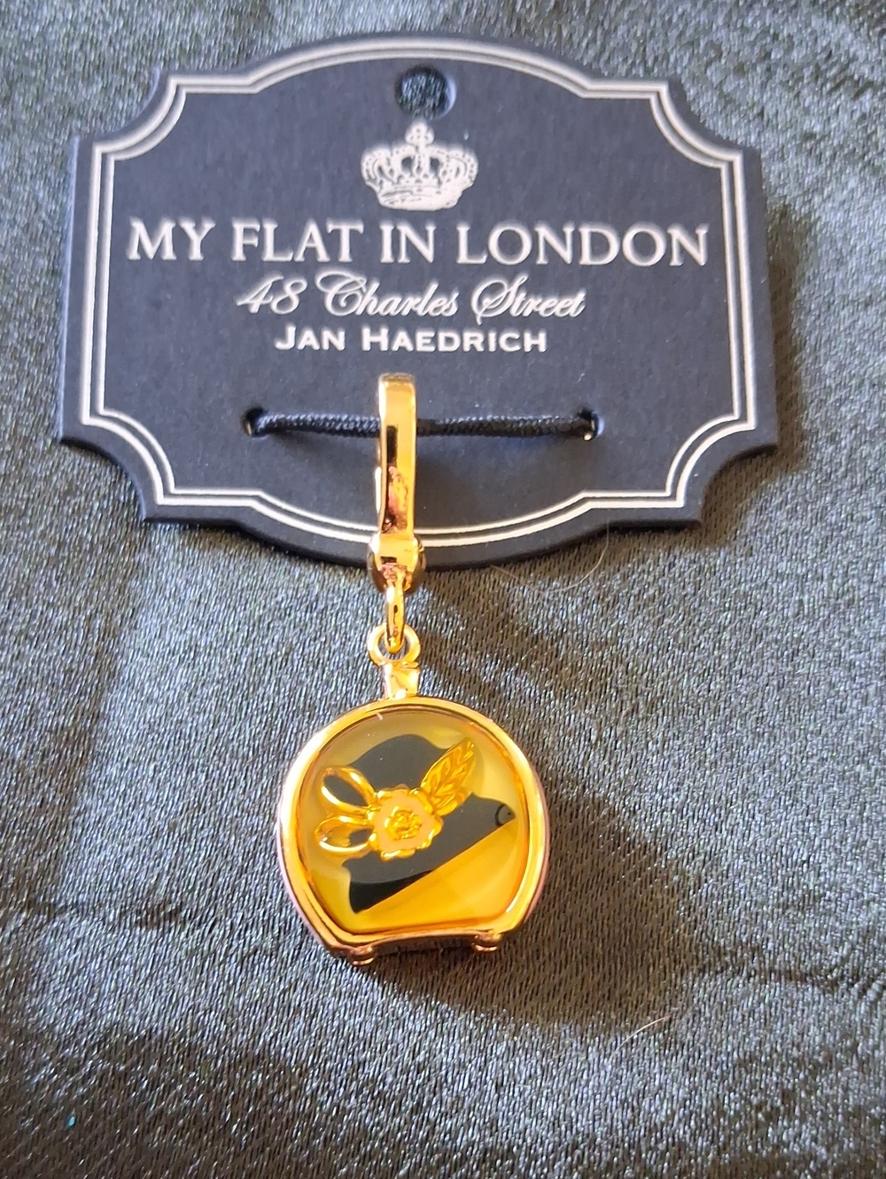 My Flat in London Gold and Black Bee Enamel Clip-On Charm